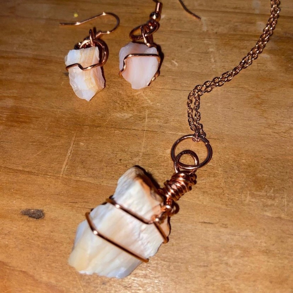 Jewelry Set - Picture 2 of 4